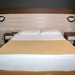 Hawaii Hotel 3*